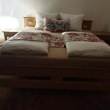 Koruna 酒店 Rožnov pod Radhoštěm
